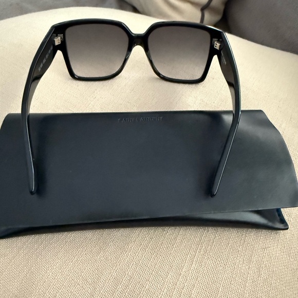SAINT LAURENT sunglasses ⭐️⭐️⭐️🔥🔥🔥⭐️⭐️⭐️ - Picture 13 of 14